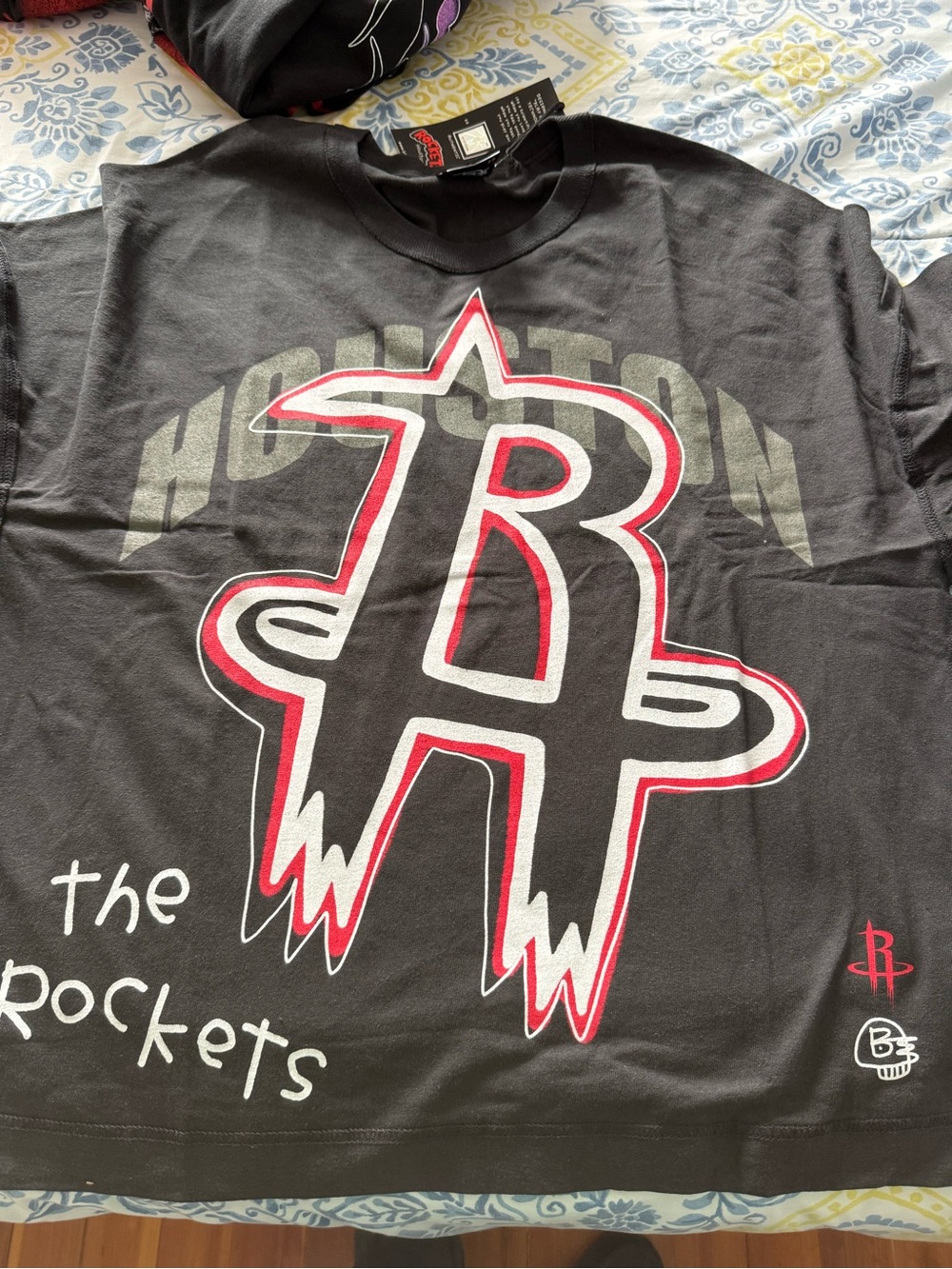 B2SS NBA Men’s Black Houston Rockets Graphic Tee
